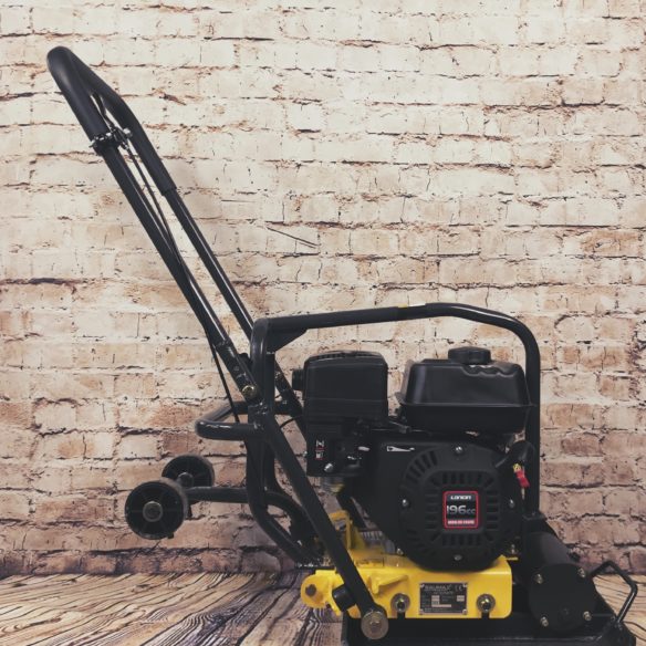 Rüttelplatte / Bodenverdichter / Rüttler / 58 kg