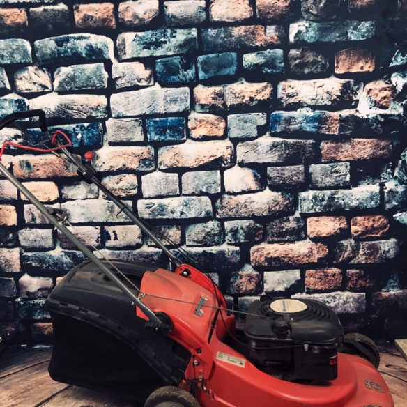 Husqvarna Benzin-Rasenmäher / Motormäher / Mulcher