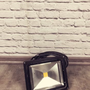 LED Baustrahler / 30 Watt