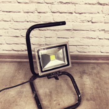 LED Baustrahler / 20 Watt