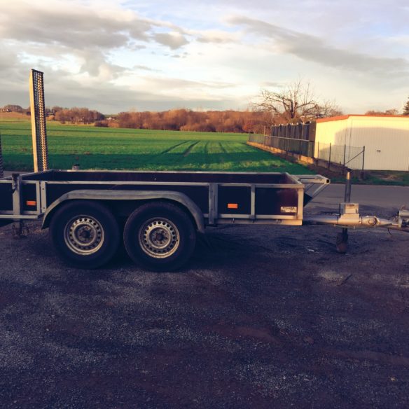 Baumaschinenanhänger – Tandemanhänger  2500 kg