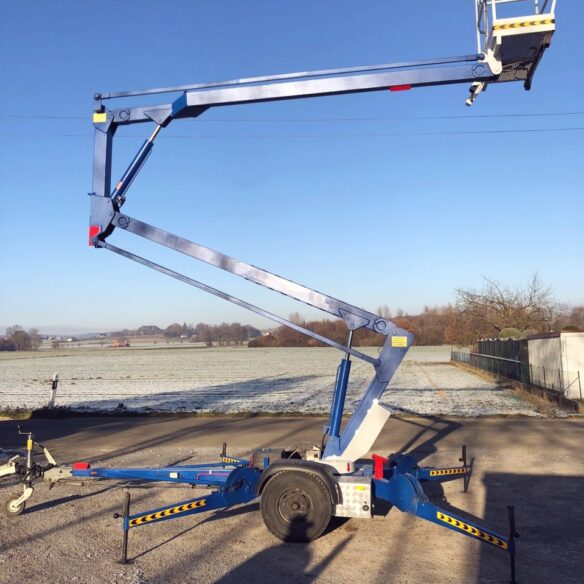 12 m Anhänger-Arbeitsbühne – Hubsteiger