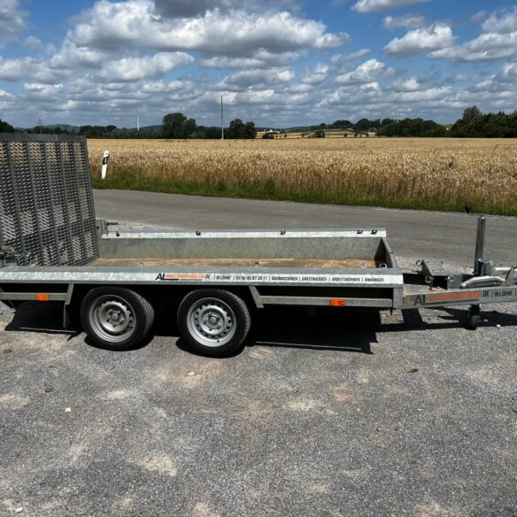 Baumaschinenanhänger 3,5t