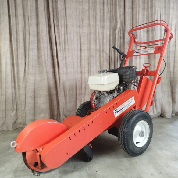 Baumstumpffräse / Wurzelfräse / Stubbenfräse